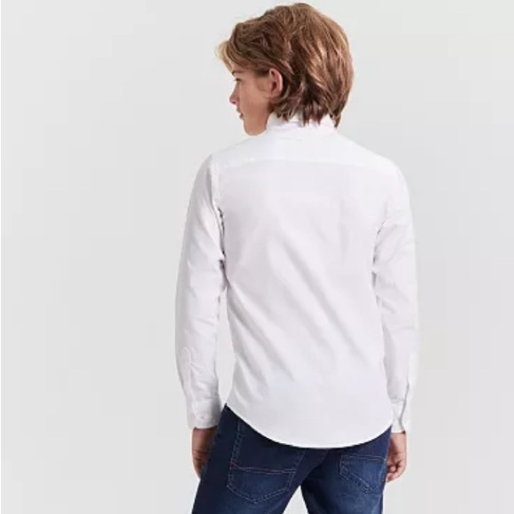 Tommy Hilfiger NWT Boys Oxford Button Up Shirt - Picture 3 of 6